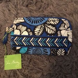 NWT Vera Bradley Cosmetic Case